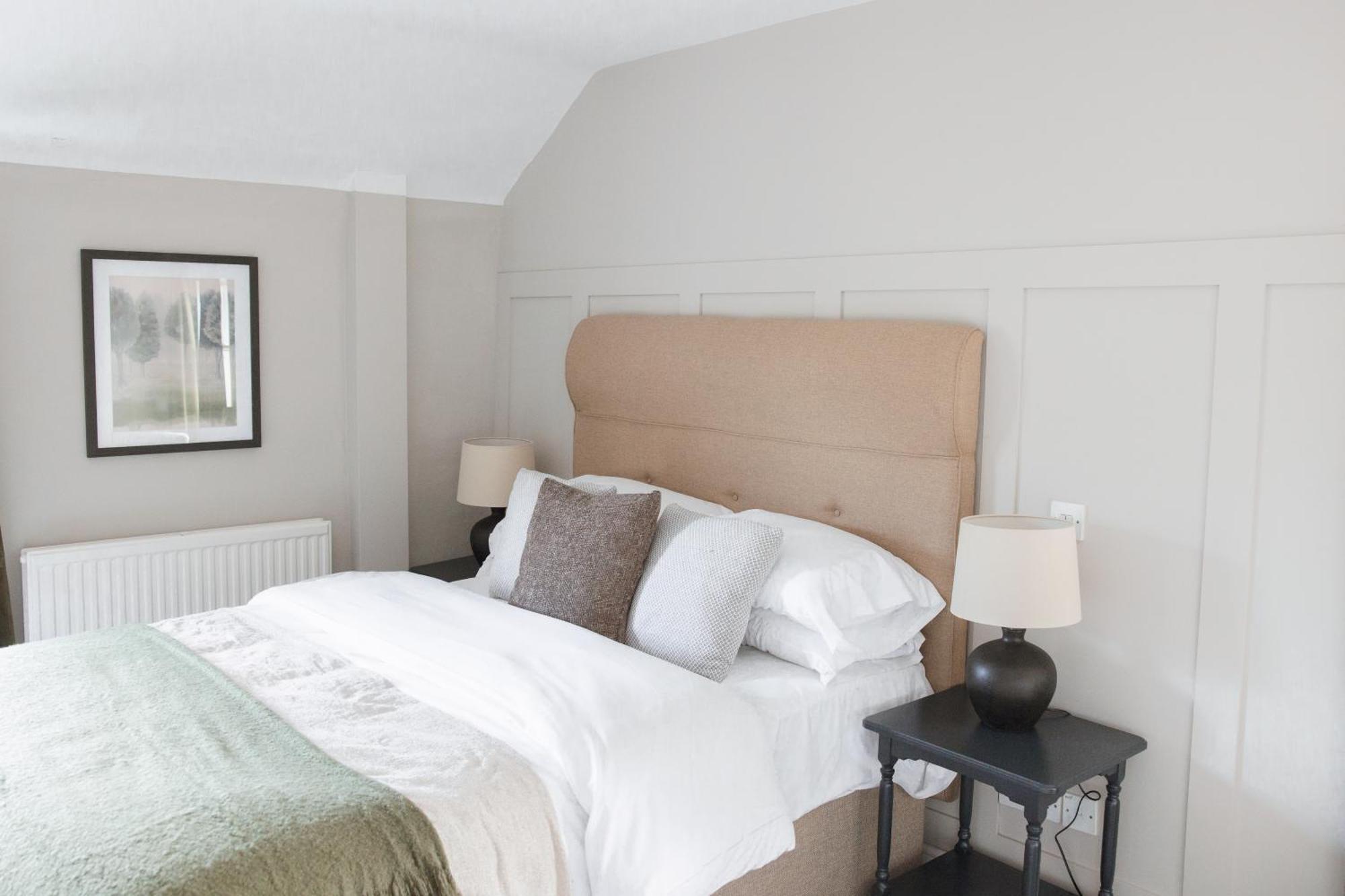 The Raven Hotel At Much Wenlock By Purestay Exterior photo