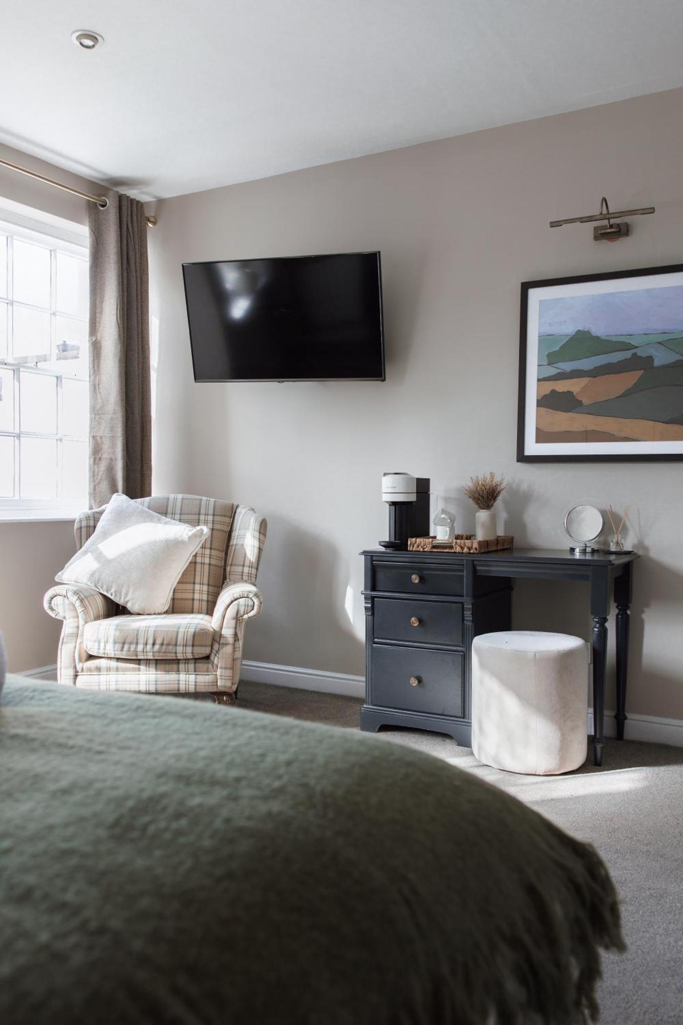 The Raven Hotel At Much Wenlock By Purestay Exterior photo