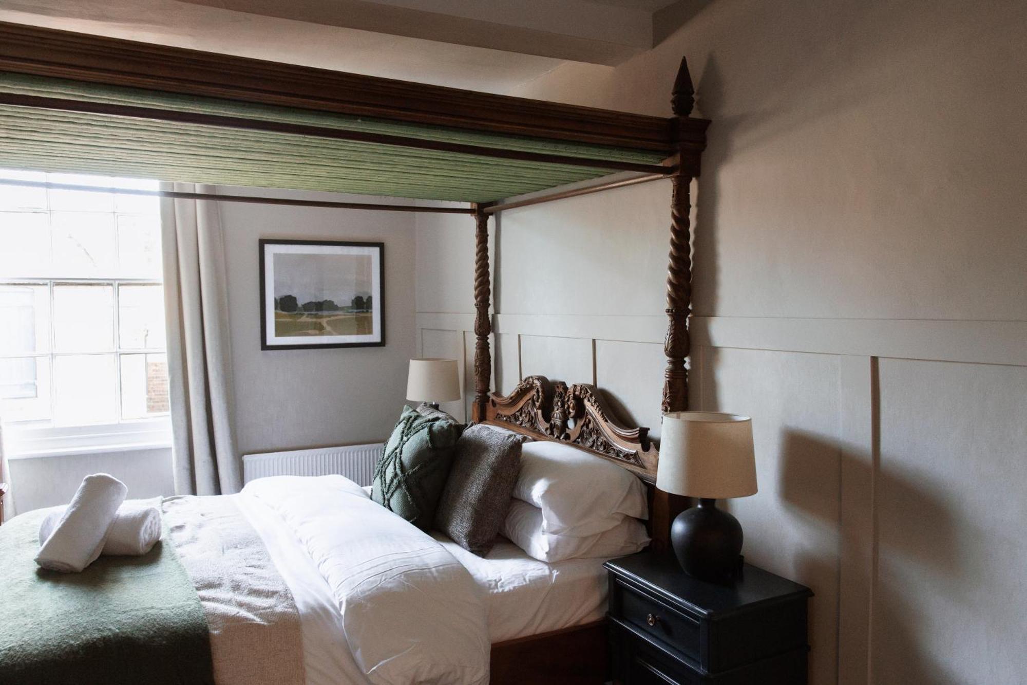 The Raven Hotel At Much Wenlock By Purestay Exterior photo